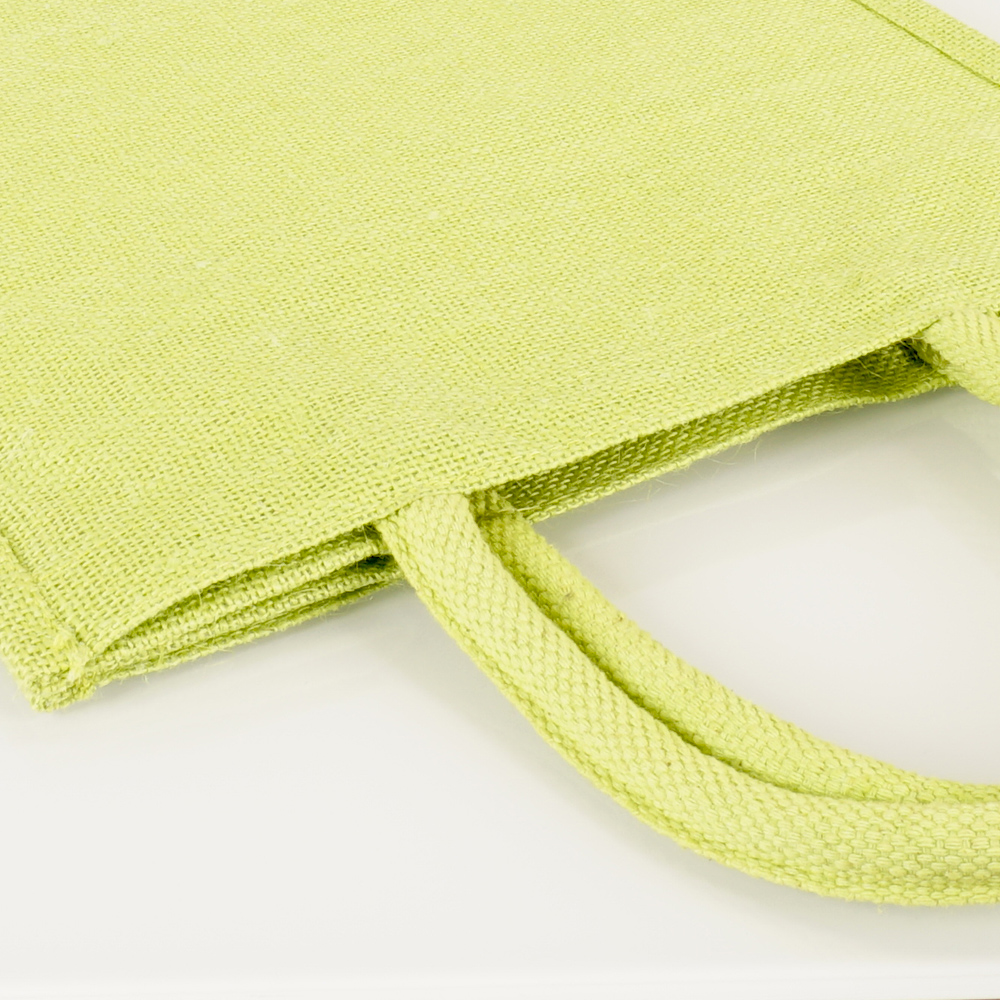 Jutetasche-Tragetasche-klein-gefärbt-hellgrün-zum-Bedrucken-im-Detail-vom-Großhändler